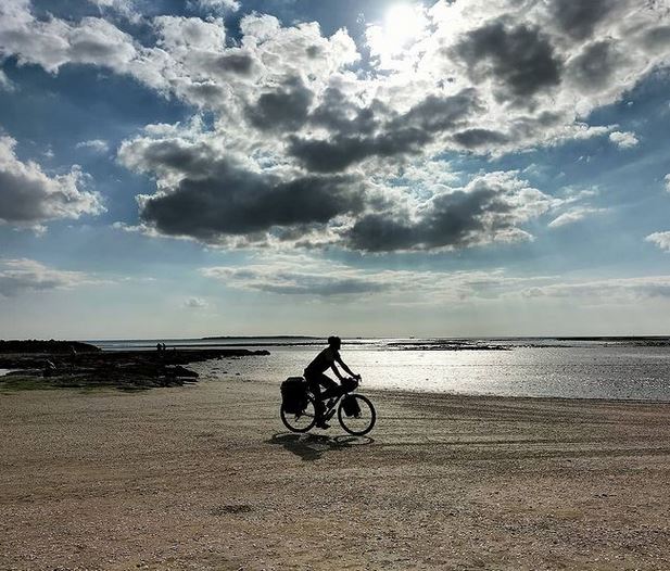 la velodyssee de roscoff a Hendaye environ 1200km de randonnee a velo