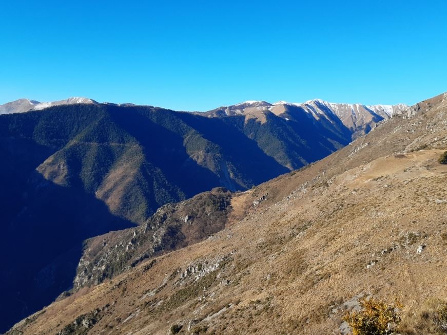 parc national du mercantour sous un beau soleil