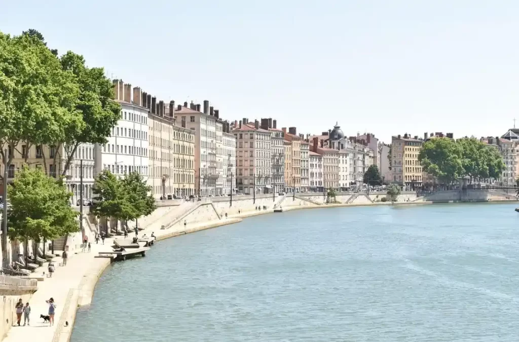 bord du Rhone et de la Saone